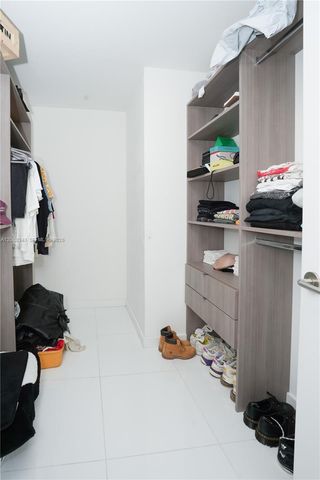 851 NE 1st Ave 2101, Miami, FL 33132