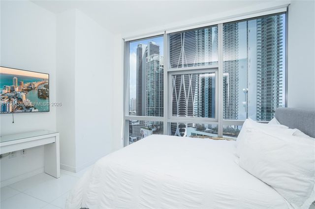 851 NE 1st Ave 2101, Miami, FL 33132