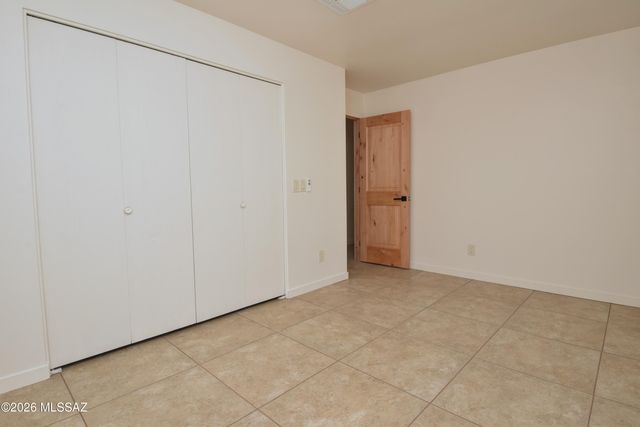 3796 E Guthrie Mountain Place, Tucson, AZ 85718