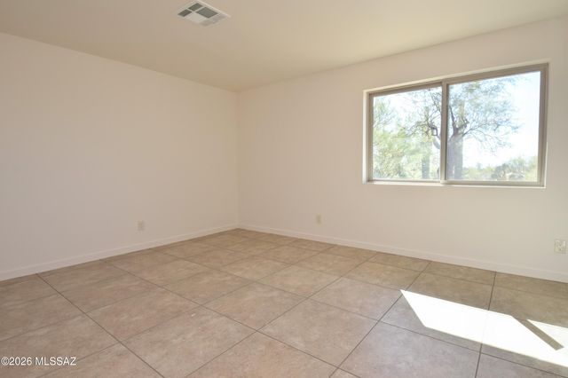 3796 E Guthrie Mountain Place, Tucson, AZ 85718