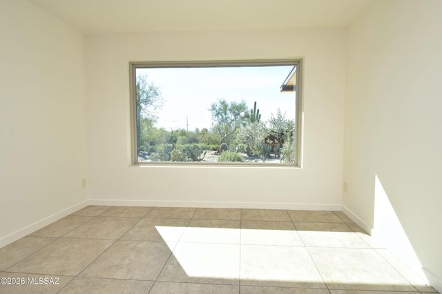3796 E Guthrie Mountain Place, Tucson, AZ 85718