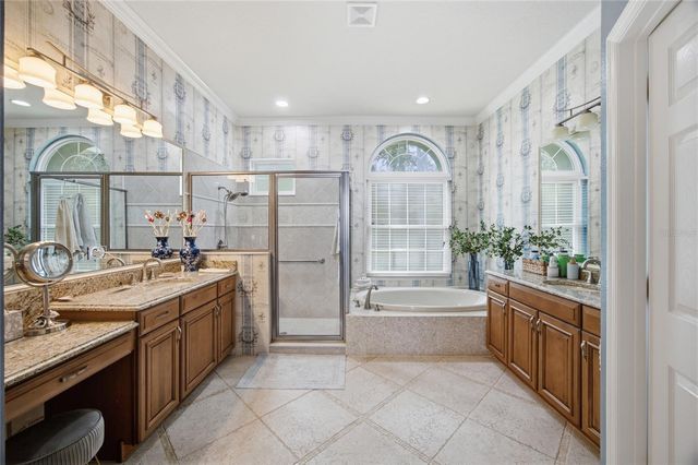 2013 RAVEN MANOR DRIVE, Dover, FL 33527