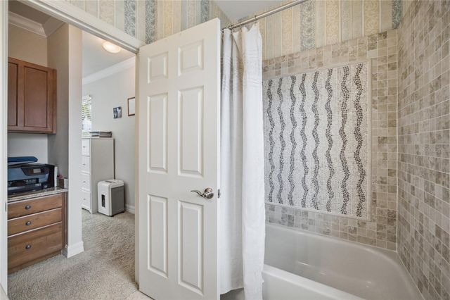 2013 RAVEN MANOR DRIVE, Dover, FL 33527