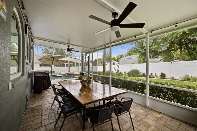 2013 RAVEN MANOR DRIVE, Dover, FL 33527