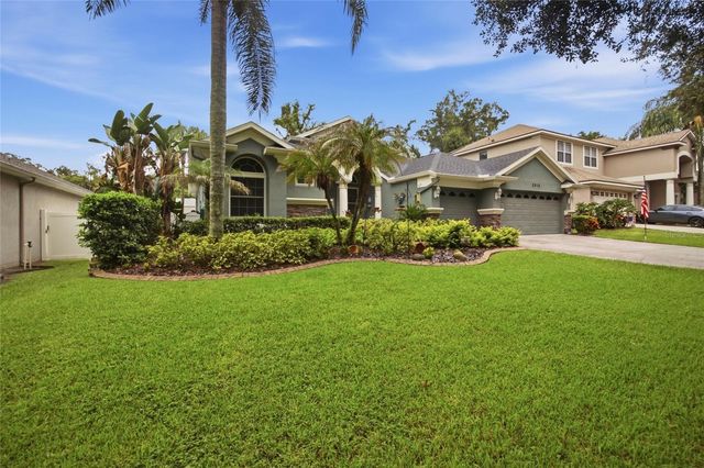 2013 RAVEN MANOR DRIVE, Dover, FL 33527