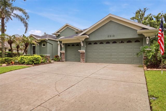 2013 RAVEN MANOR DRIVE, Dover, FL 33527