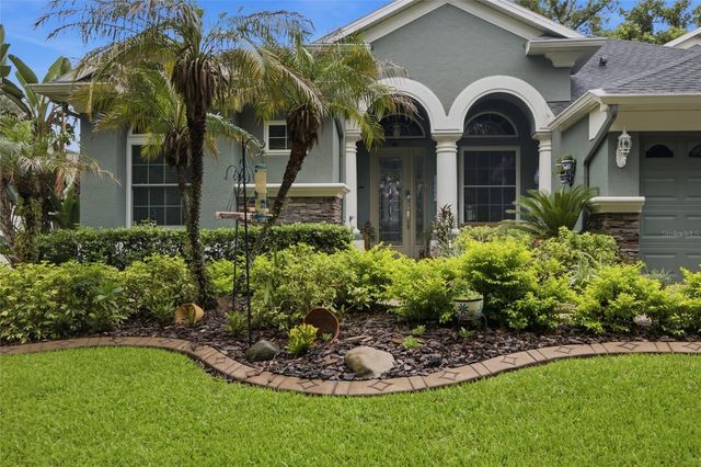 2013 RAVEN MANOR DRIVE, Dover, FL 33527