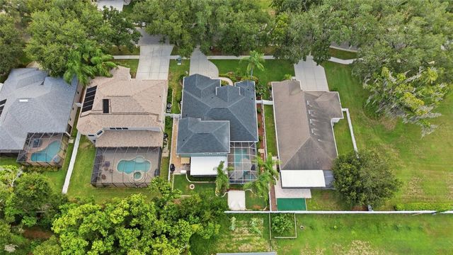 2013 RAVEN MANOR DRIVE, Dover, FL 33527