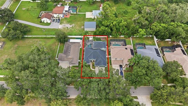 2013 RAVEN MANOR DRIVE, Dover, FL 33527