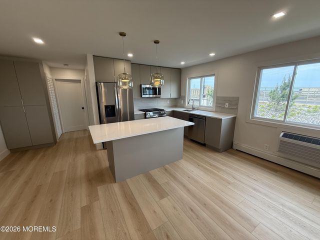 1 Ocean Avenue 83, Belmar, NJ 07719
