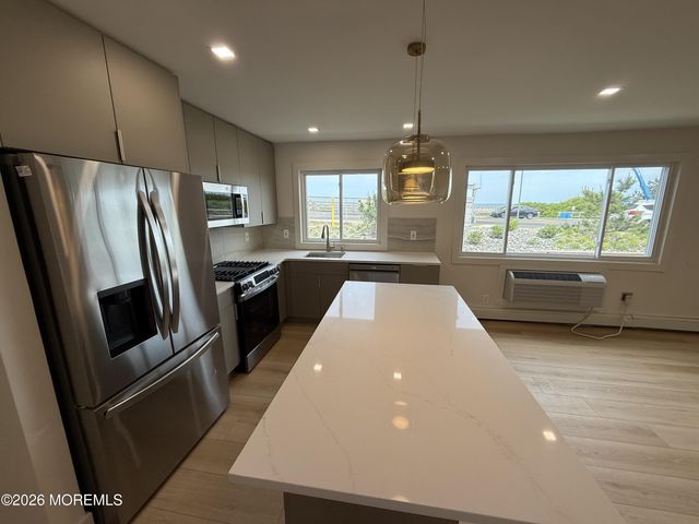 1 Ocean Avenue 83, Belmar, NJ 07719
