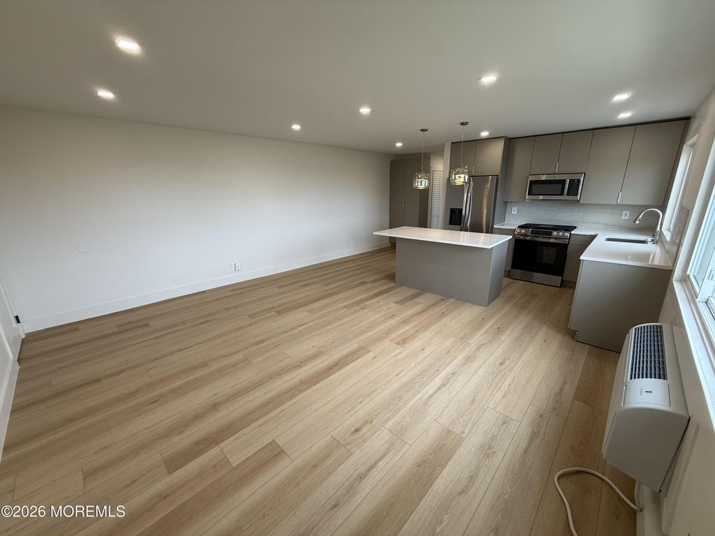 1 Ocean Avenue 83, Belmar, NJ 07719