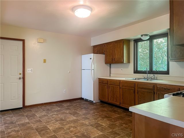 389 Lillian Avenue, Syracuse, NY 13206