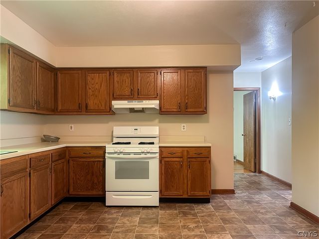 389 Lillian Avenue, Syracuse, NY 13206