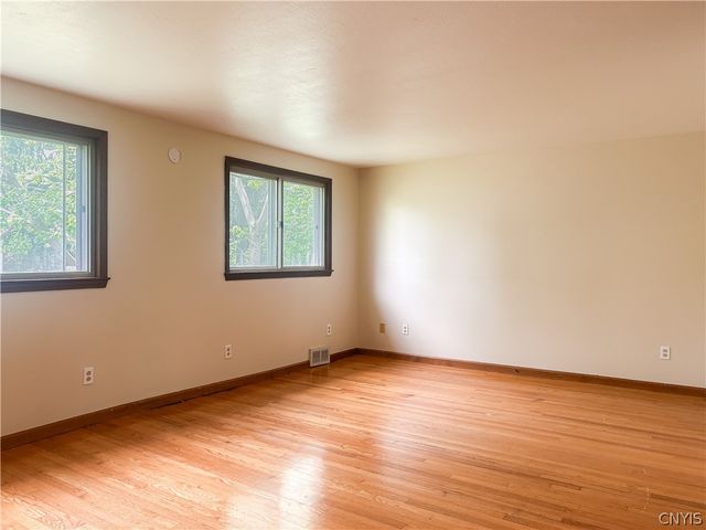 389 Lillian Avenue, Syracuse, NY 13206