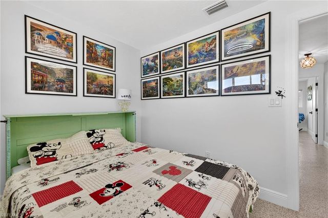 867 Oak ST, Fort Myers Beach, FL 33931