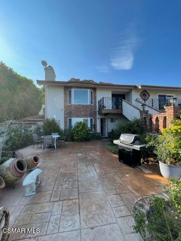 7869 Mesa Drive, Simi Valley, CA 93063