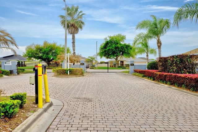 321 MAJESTIC GARDENS DRIVE, Winter Haven, FL 33880