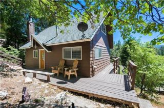 676 Grass Valley Road, Lake Arrowhead, CA 92352