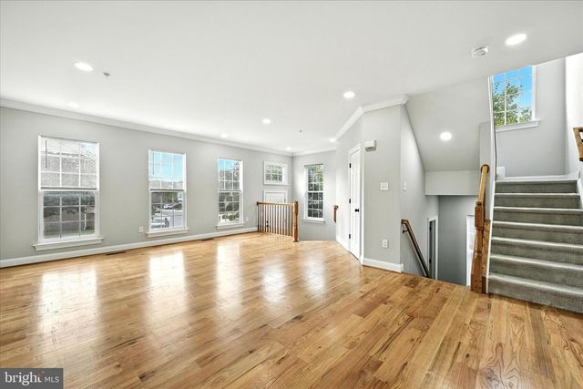 9828 SNOW BIRD LN, Laurel, MD 20723