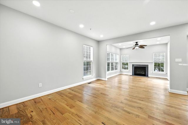 9828 SNOW BIRD LN, Laurel, MD 20723