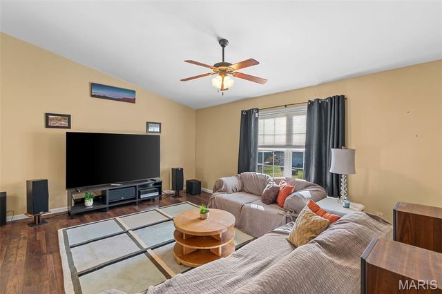 711 Sawyer Terrace, New Haven, MO 63068