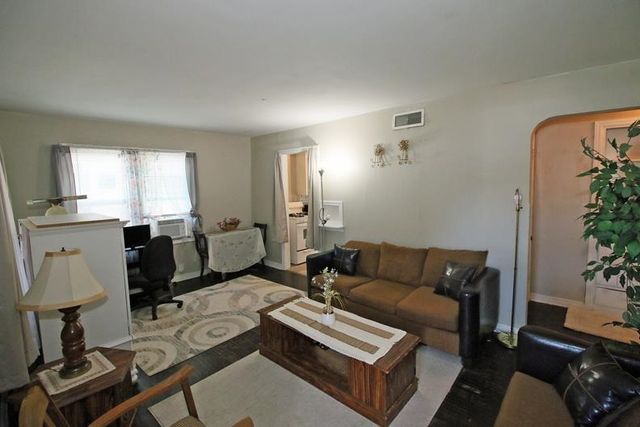 1842 N Minneapolis St, Wichita, KS 67214