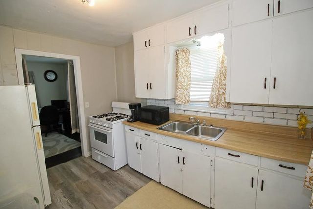 1842 N Minneapolis St, Wichita, KS 67214