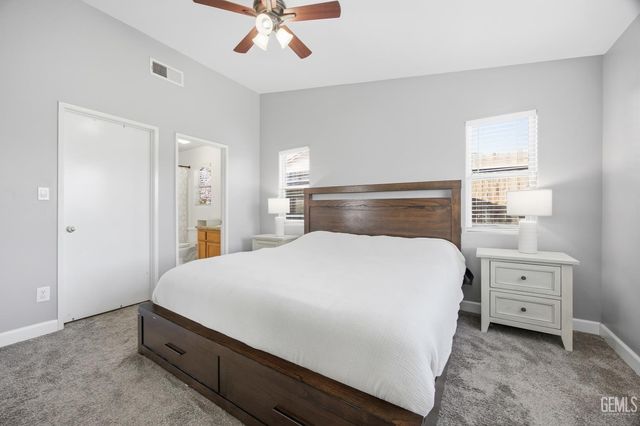 3330 Floral Meadow Drive, Bakersfield, CA 93308