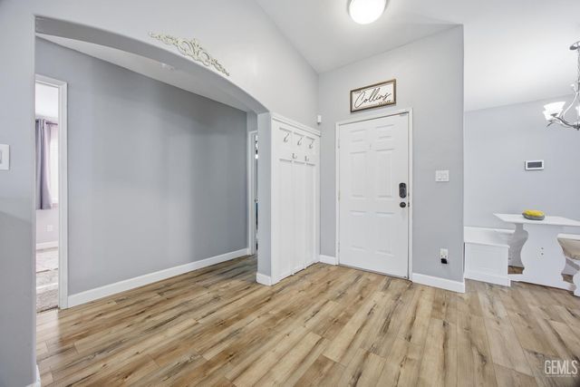 3330 Floral Meadow Drive, Bakersfield, CA 93308