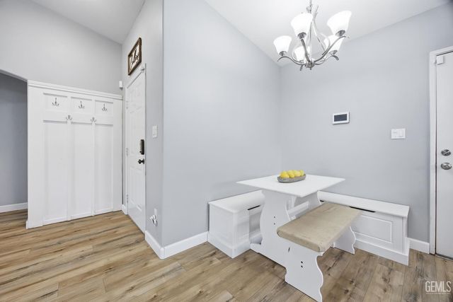 3330 Floral Meadow Drive, Bakersfield, CA 93308