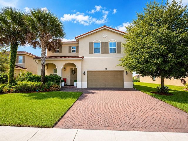 850 Gairloch Lane, Fort Pierce, FL 34947