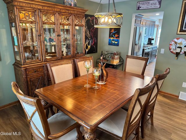 37 Kettles Way, Queensbury, NY 12804