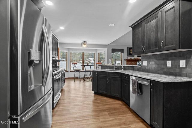 37 Kettles Way, Queensbury, NY 12804