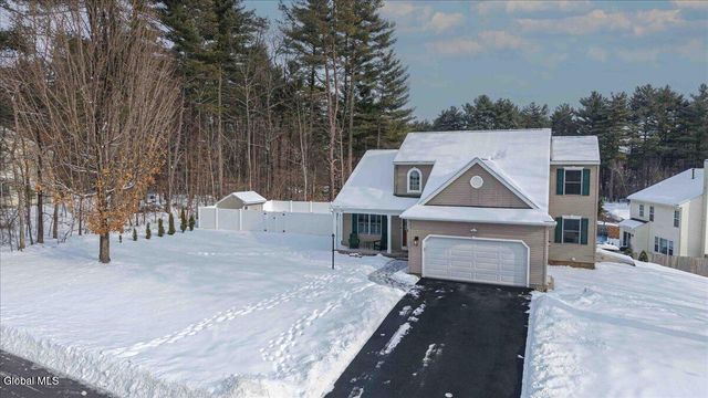37 Kettles Way, Queensbury, NY 12804