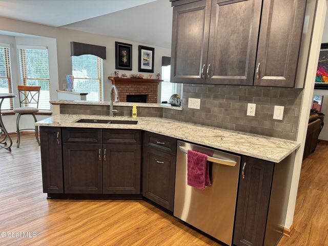 37 Kettles Way, Queensbury, NY 12804