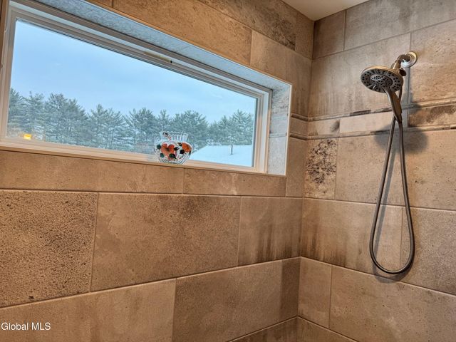 37 Kettles Way, Queensbury, NY 12804