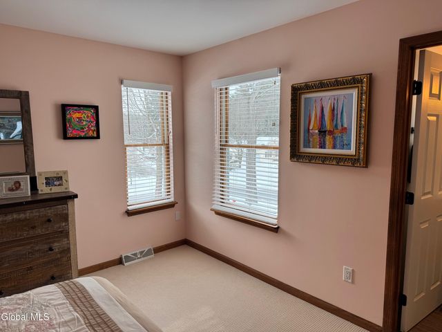 37 Kettles Way, Queensbury, NY 12804