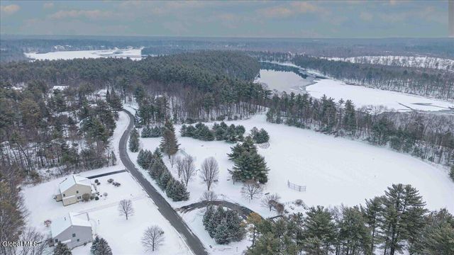 37 Kettles Way, Queensbury, NY 12804