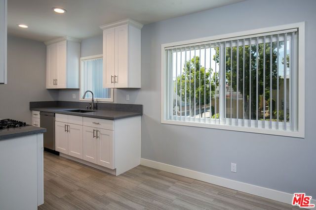 1136 SPAZIER Avenue 6, Glendale, CA 91201