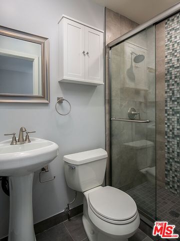1136 SPAZIER Avenue 6, Glendale, CA 91201