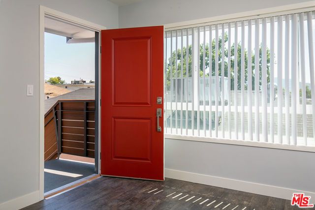 1136 SPAZIER Avenue 6, Glendale, CA 91201