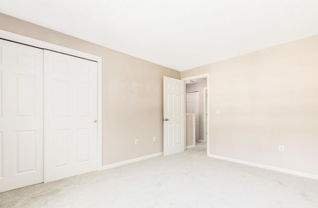 4 Woodland Green, Rochester, NH 03868