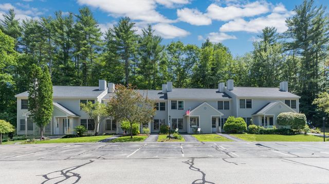 4 Woodland Green, Rochester, NH 03868