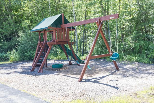 4 Woodland Green, Rochester, NH 03868