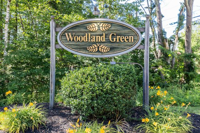 4 Woodland Green, Rochester, NH 03868