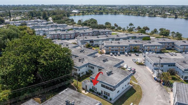 3120 Cynthia Lane 115, Lake Worth Beach, FL 33461