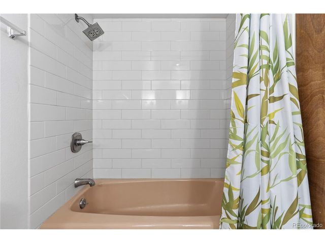 850 20th St 404, Boulder, CO 80302
