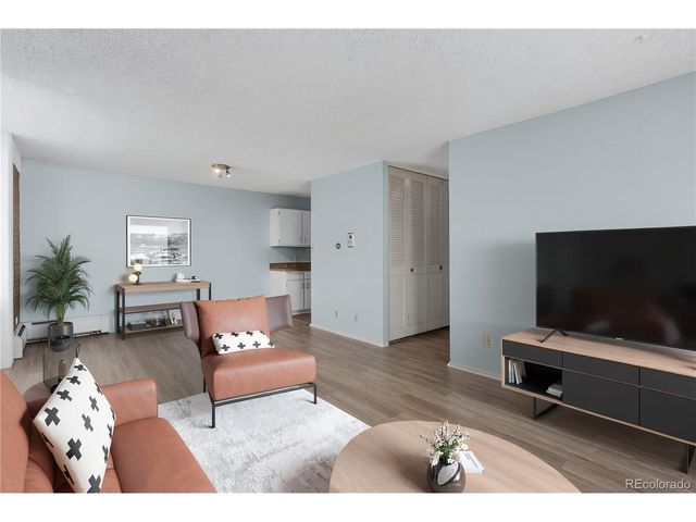 850 20th St 404, Boulder, CO 80302