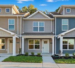 131 Quarry Point Dr C131, Clarksville, TN 37043